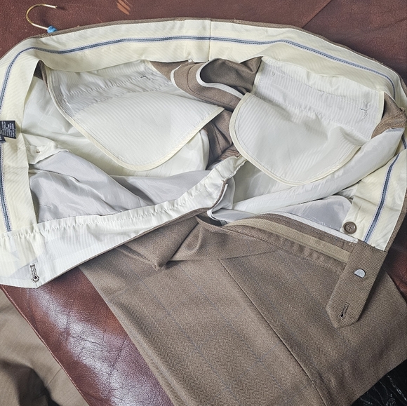 3pc dbl breasted tan herringbone with a hint of blue pants are 31in inseam - Picture 7 of 10
